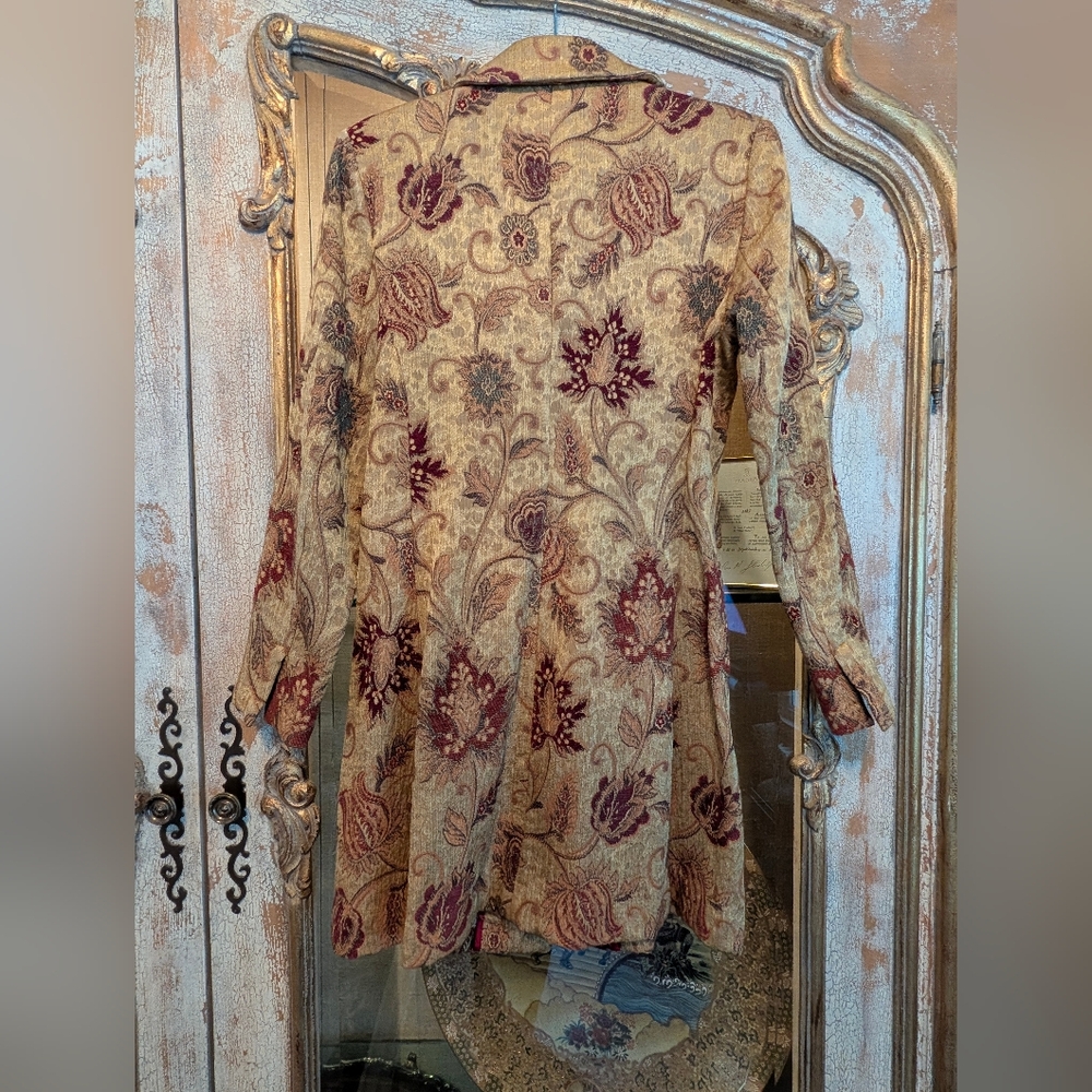 CAbi Tapestry Gold Brocade Guinevere Coat - Picture 7 of 7